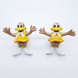 VINTAGE | Robin's Donuts ice skater bird posable figure figurine